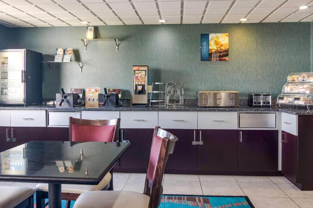 Best Western Dutch Valley Inn New Philadelphia Luaran gambar